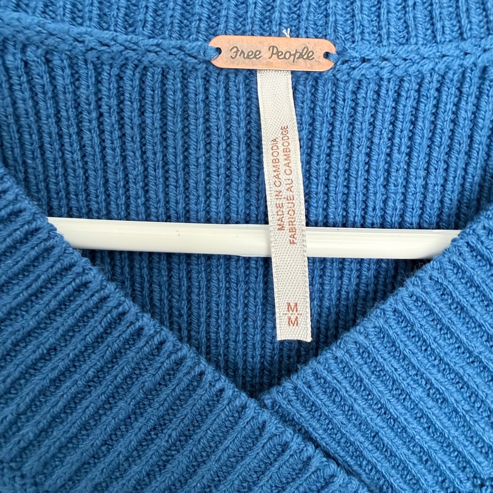 Free People V-Neck Blue Sweater - Picture 4 of 5